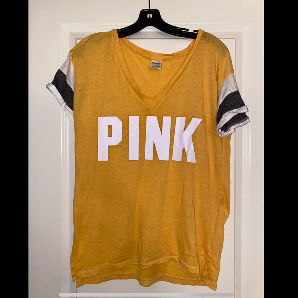 VS Pink Tee